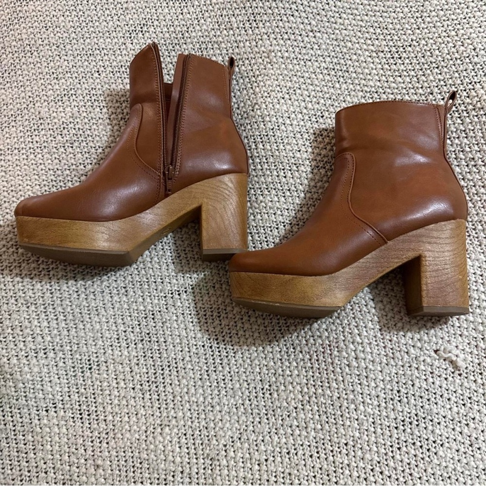 Zara Brown Heeled Boots